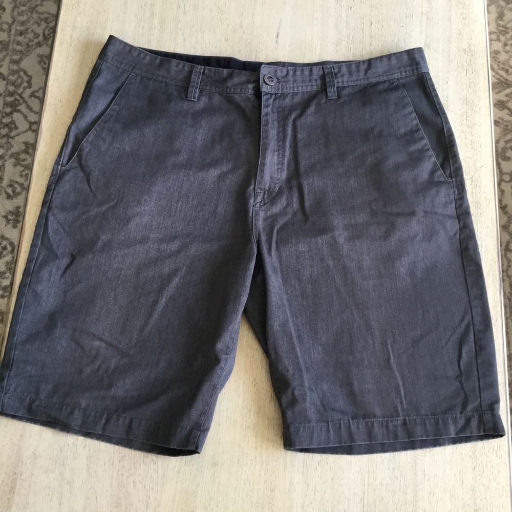 Volcom Dark Gray Shorts Mens Short Size 40